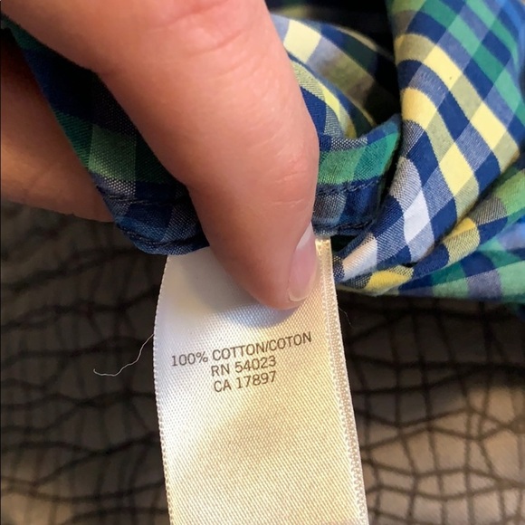 Banana Republic Men’s Soft Wash Button Down​ - Picture 6 of 6